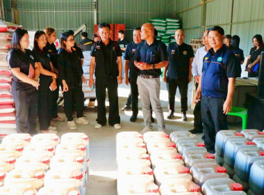 ลงพื้นที่ตรวจเยี่ยมติดตามผลการดำเนินงานการรวบรวมผลไม้ของสหกรณ์การเกษตรเพื่อการตลาดลูกค้า ธกส. นครศรีธรรมราช จำกัด โดยมี นายสมโชค จันทร์ใหม่ ประธานกรรมการ นายครรชิต พานชาตรี ผู้จัดการสหกรณ์ และเจ้าหน้าที่สหกรณ์ ให้การต้อนรับ ณ สหกรณ์การเกษตรเพื่อการตลาดลู ... พารามิเตอร์รูปภาพ 60